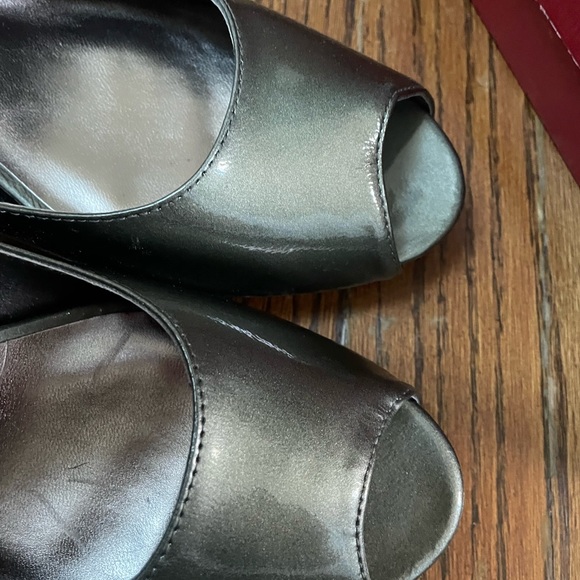 Sacha London gorgeous silver heels - Picture 4 of 5